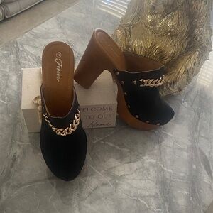 Forever 21 Black Mules with Gold Chain and Brown Heel